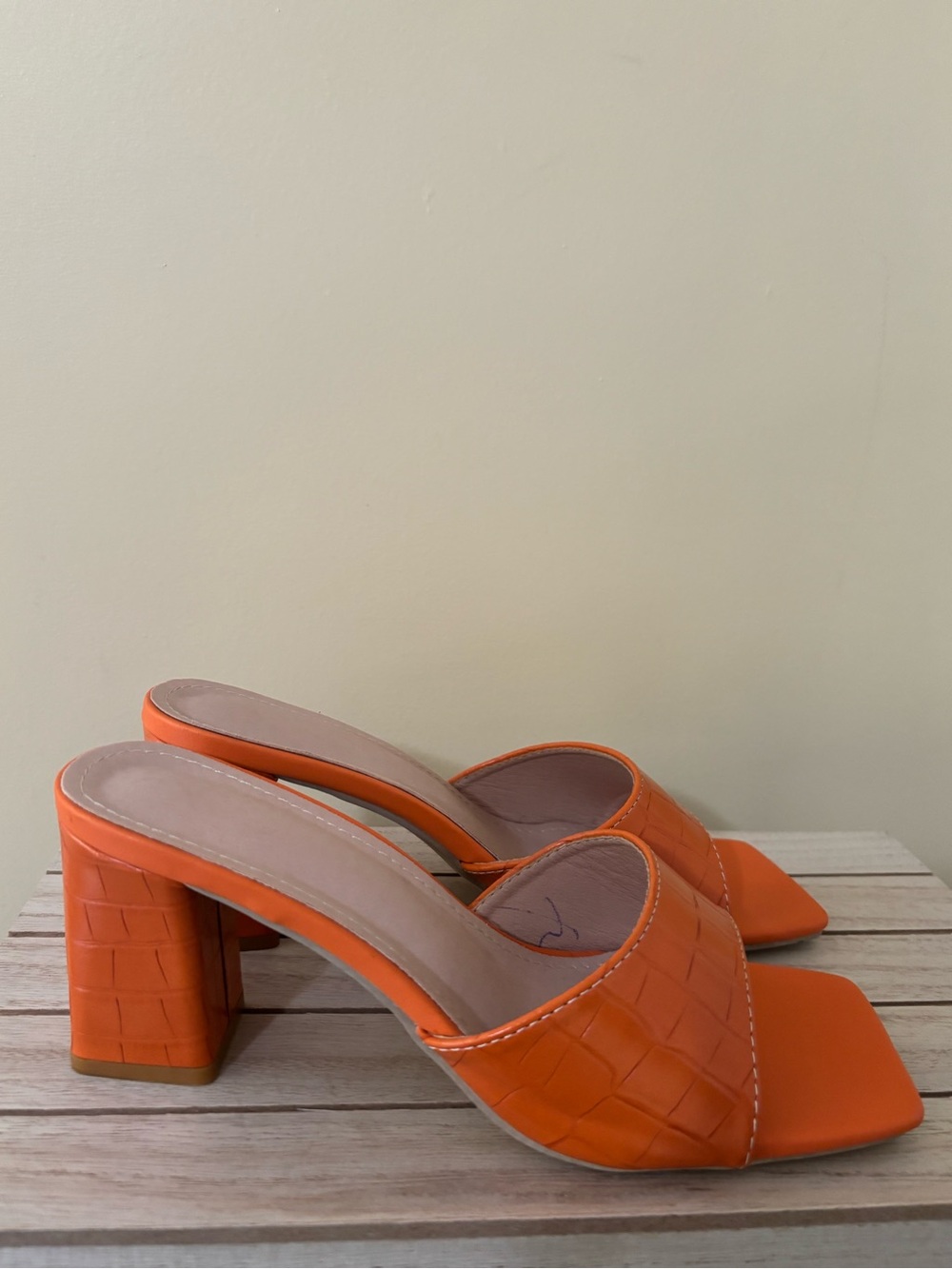Princess Polly| Orange Croc-Embossed Block Heel Faux Leather Mules Sz 8.5